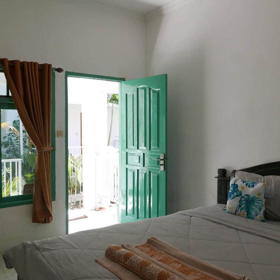 Rumah Side Apartment Gili Trawangan Exterior photo