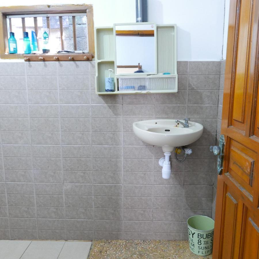 Rumah Side Apartment Gili Trawangan Exterior photo